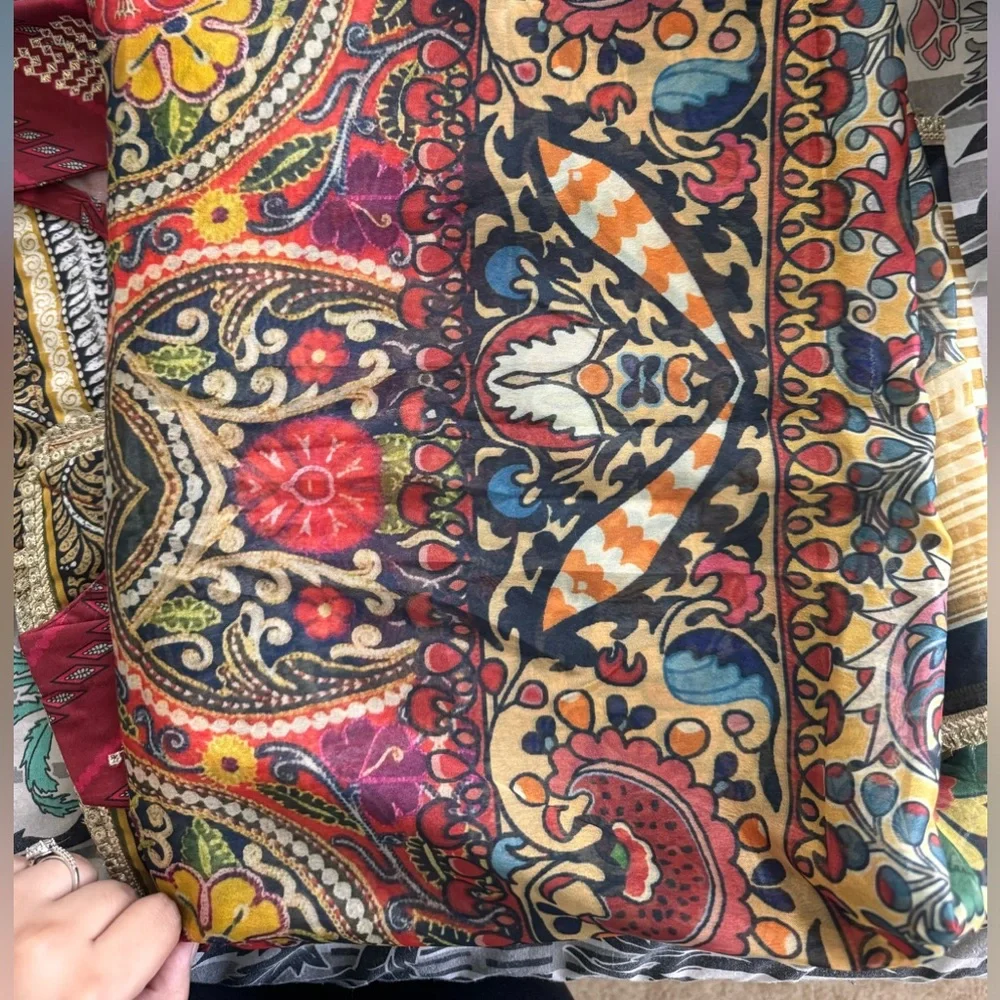 3 piece junaid jamshed lawn suit with embroidery - Picture 9 of 9